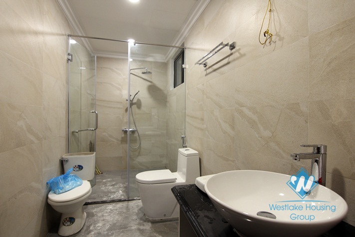 An office, cafe shop for rent in Yen phu village, Tay ho, Ha noi